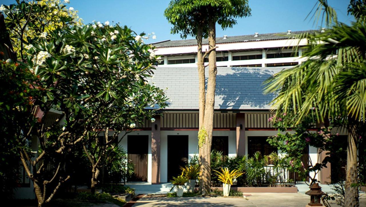 The Hermitage Pattaya Exteriör bild